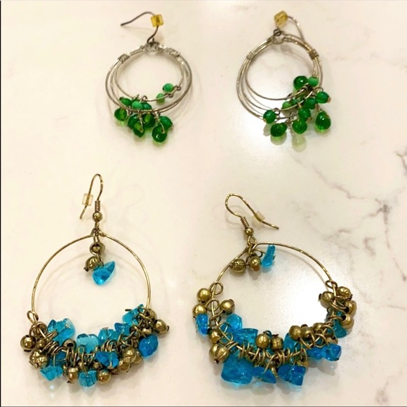 Jewelry - Bundle of two Pair of Dangling Earrings ✨